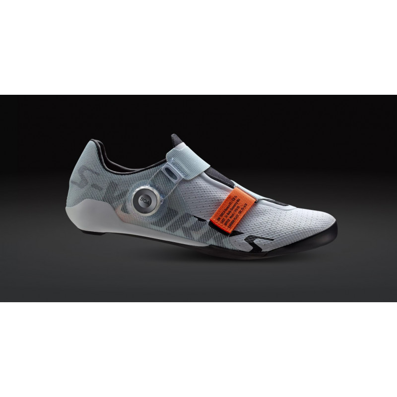 Les chaussures Specialized S-Works Torch Remco en Edition Limitée sont disponibles dès maintenant chez Franscoop ! Les chaussures Specialized S-Works Torch Remco en Edition Limitée sont disponibles dès maintenant chez Franscoop !