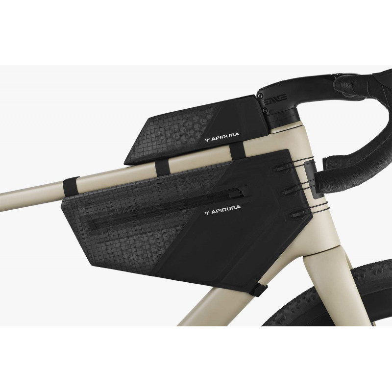 Découvrez les sacoches Apidura Aero System dès maintenant chez Franscoop !