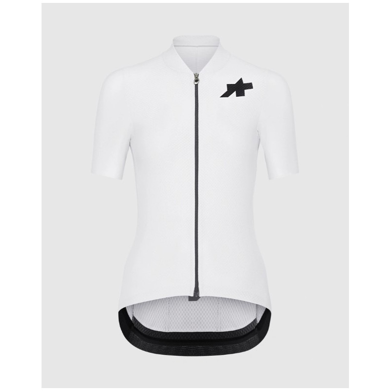 Les maillots femme Assos sont disponible dès maintenant chez Franscoop !