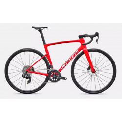 Le Specialized Tarmac SL9 Comp est disponible dès maintenant chez Franscoop.