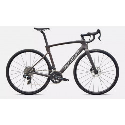 Le Specialized Roubaix SL8 Comp est disponible dès maintenant en magasin.