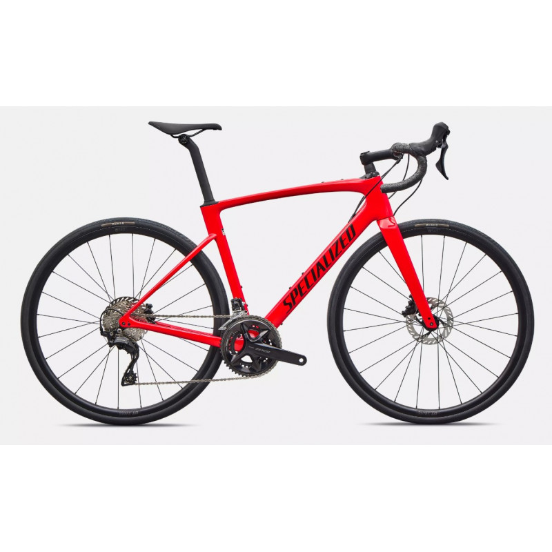 Le Specialized Roubaix SL8 Sport est disponible dès maintenant en magasin.