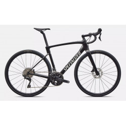 Le Specialized Roubaix SL8 Sport est disponible dès maintenant en magasin.