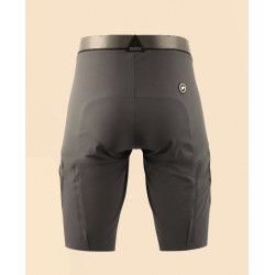 Le cuissard Assos TRAIL TACTICA Cargo Shorts T3 est disponible dès maintenant en magasin !
