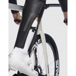 Le cuissard Assos MILLE GT Shell Pants S11 est disponible dès maintenant en magasin !